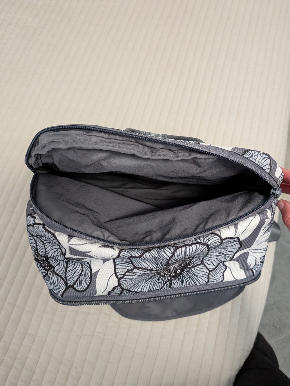 Vera Bradley Gray and White Floral Backpack - Picture 4 of 5